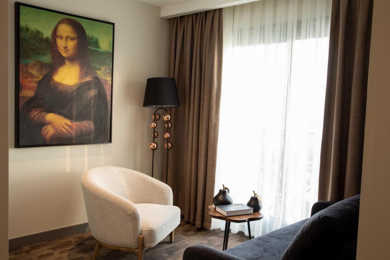 Monalisa Hotels คูซาดาซี ภายนอก รูปภาพ