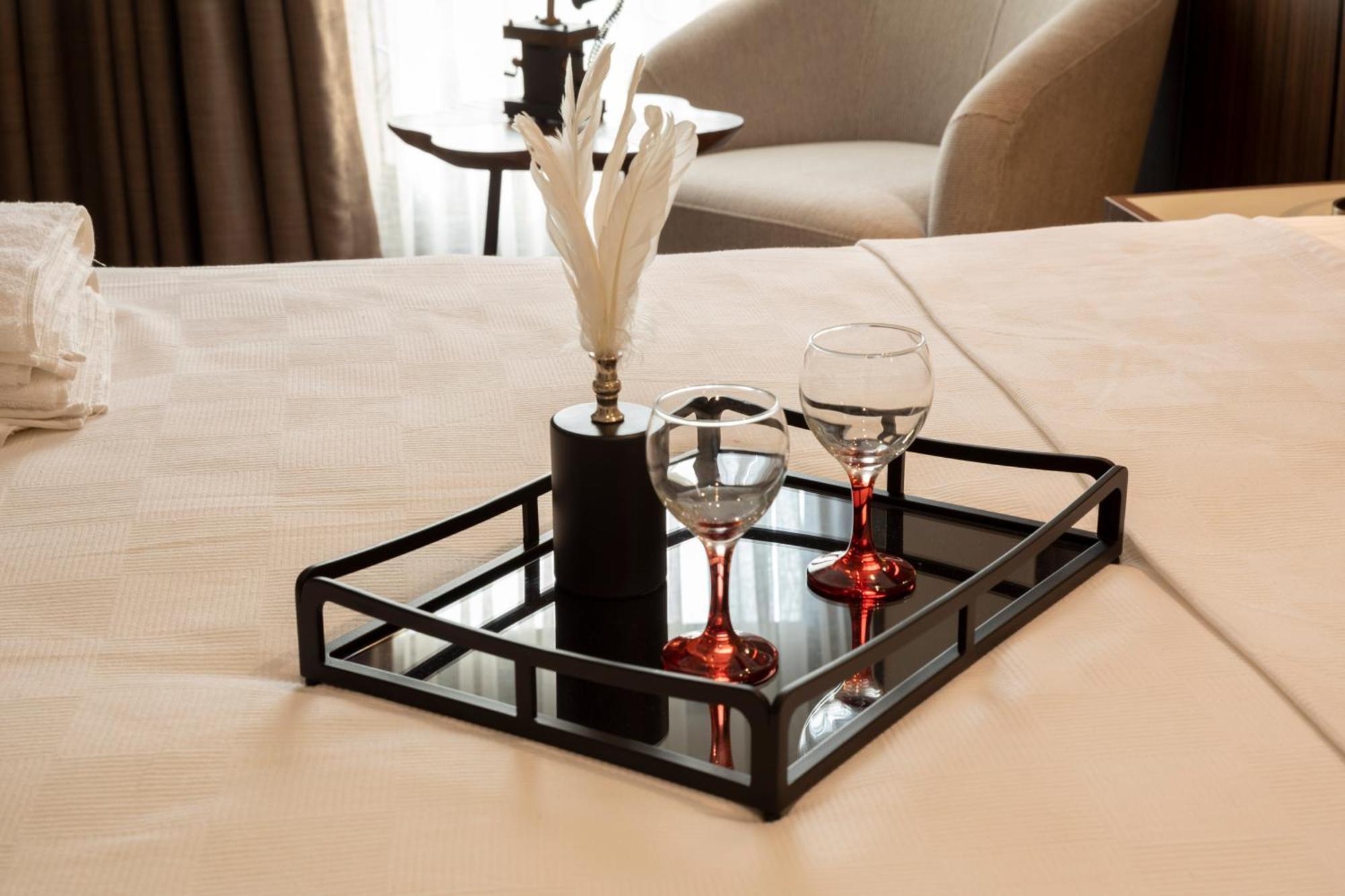 Monalisa Hotels คูซาดาซี ภายนอก รูปภาพ