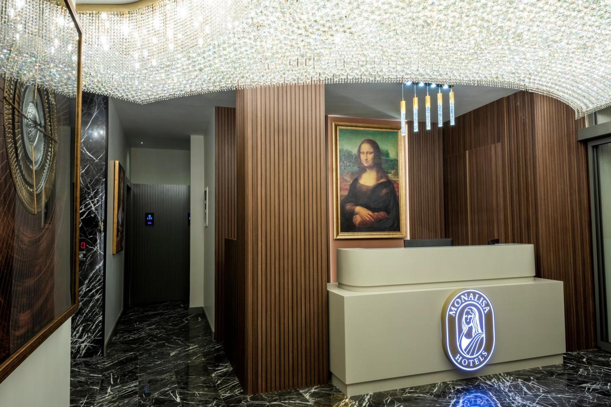 Monalisa Hotels คูซาดาซี ภายนอก รูปภาพ